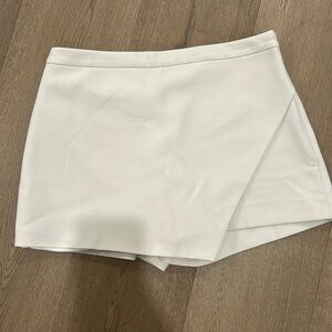 Aritzia BABATON Kelly Skort